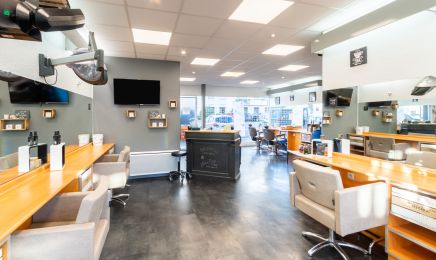 Viva La Vie - Bastille Coiffure - Tours Montjoyeux  : Coiffeur à Tours
