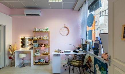 Mademoiselle Ju : Manucure à Carmaux