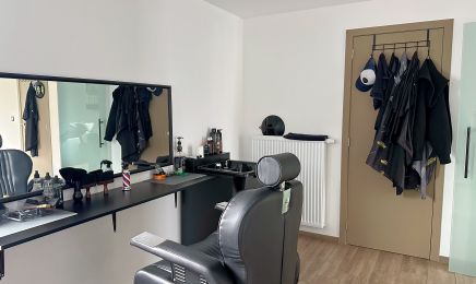 AMRI HAIR Stylist - Barber Shop : Coiffeur à Villers-le-Bouillet