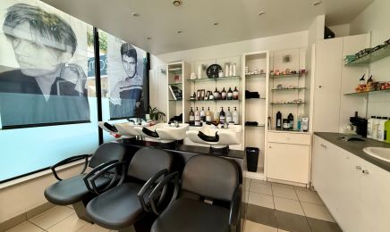 Valérie S Coiffure : Coiffeur à La Roquette-sur-Siagne