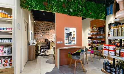 K’OSMETICS (BARBER LES K) : Institut de beauté à Évry-Courcouronnes