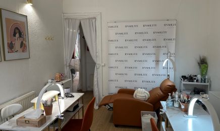 Insolite Paris : Coiffeur à Suresnes