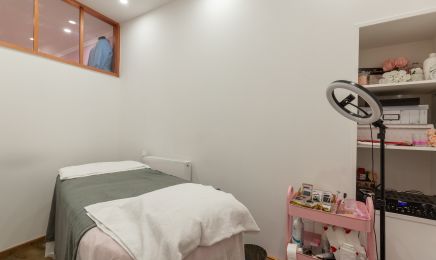 Coffee Nails - Dijon : Institut de beauté à Dijon