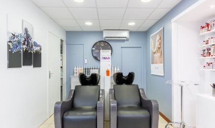 SG Coiffure : Manucure à Pluguffan