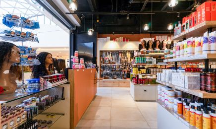 K’OSMETICS (BARBER LES K) : Institut de beauté à Évry-Courcouronnes