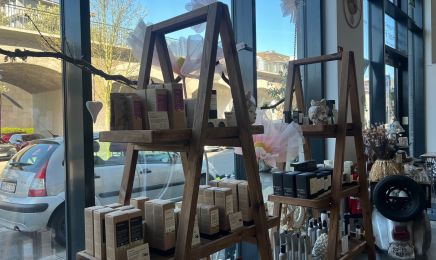 Hair Artistic Friseur am Ruhrquartier: Kosmetikstudio in Mülheim an der Ruhr
