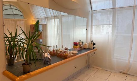 Elégance institut de Beauté : Manucure à Contrexéville