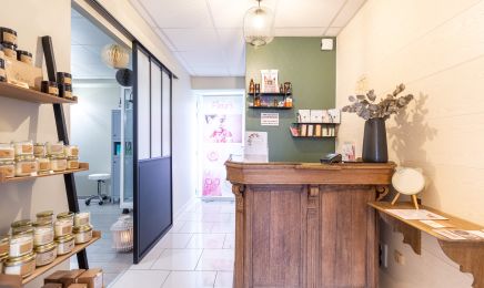 Beauté Nomade : Manucure à Noyers-Saint-Martin