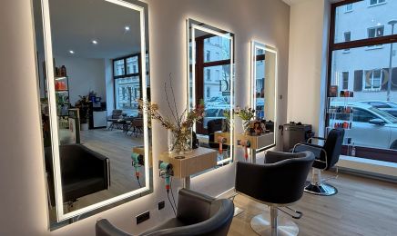 Duo Professional Hair & Make-up : Kosmetikstudio in Leipzig