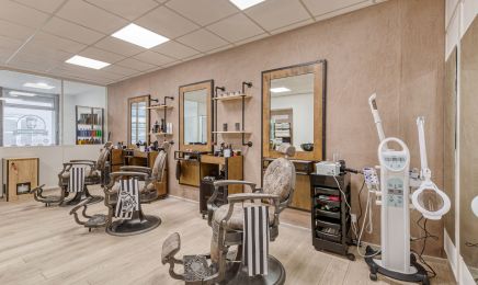 Haircut & Barber - Gray : Barbier à Gray