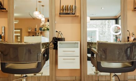 MV Coiffeur Coloriste  : Coiffeur à Teyran