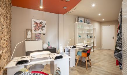 Capris Beauté  : Manucure à Haguenau