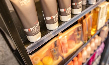 Elles Adorent : Coiffeur à Hyères