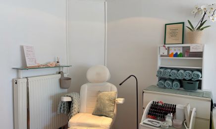 Hand und Fuß : Nagelstudio in Heinsberg