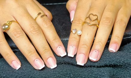 KZ Nails  : Manucure à Garrevaques