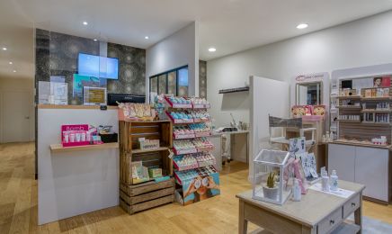 Beauty Line Esthetique  : Manucure à Chanverrie