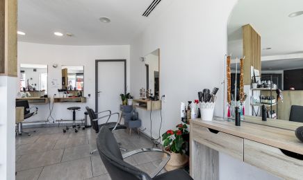 New style & Nails Léa Andcie  : Coiffeur à Grosbreuil