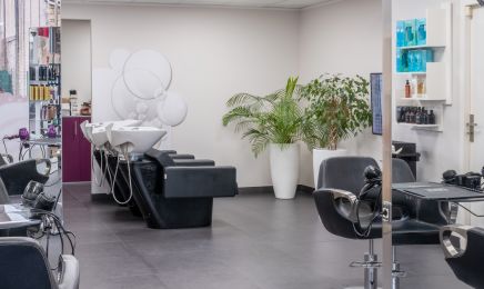 Espace Beauté & Bien-Être Lyli B. : Coiffeur à Jarny