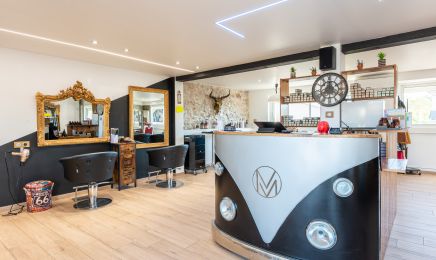 ADIVINANGE - L'Atelier Coiffure  : Saint Maximin : Coiffeur à Saint-Maximin-la-Sainte-Baume