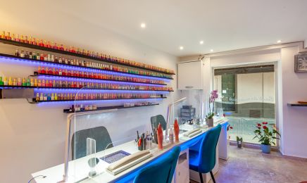 Sky Nails : Manucure à Istres