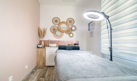 Emilie Esthetique  : Manucure à Cessenon-sur-Orb