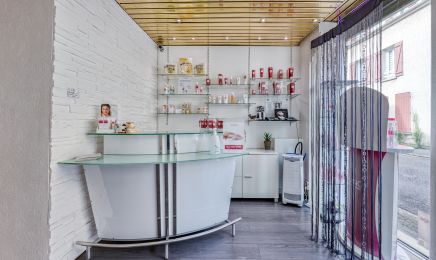 Institut Emilie Jolie : Manucure à Luzarches