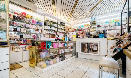 Parfums Beauté : Institut de beauté à Issy-les-Moulineaux
