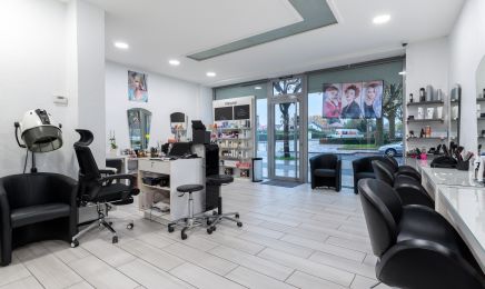 Esly Coiffure Mixte : Coiffeur à Bron