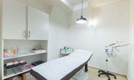 LILI BEAUTE : Manucure à Paris