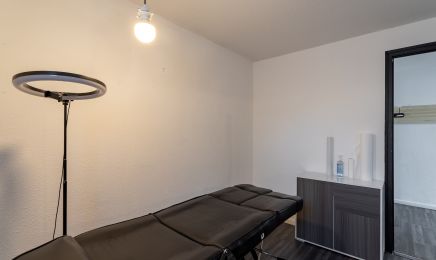 Your Beauty chez Haki Tattoo : Institut de beauté à Carqueiranne