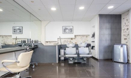 L'Atelier... Coiffure : Coiffeur à Figanières