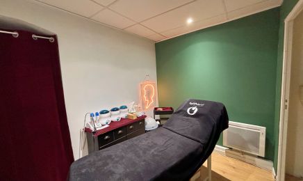 La beauté par Loïc : Manucure à Annecy