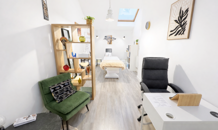 Studios Aura  : Coiffeur à Égly