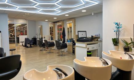 Friseurwerk by Hilal Acar - Tübingen: Kosmetikstudio in Tübingen