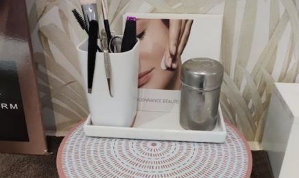 Red Nails & Beauty : Institut de beauté à Issy-les-Moulineaux