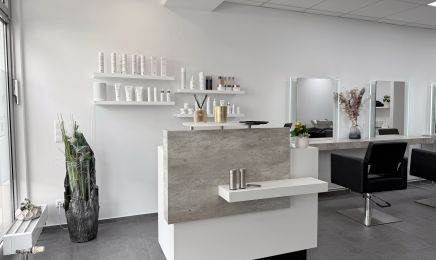 Salone Eleganza da Graziana: Friseur in Uhingen