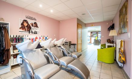 Le Salon Caroll : Coiffeur à Les Salles