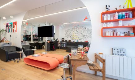 Pouce Coiffure : Coiffeur à Paris