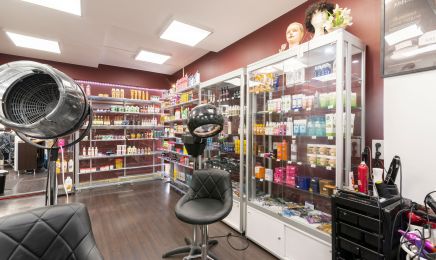 Fernando Style Coiffure : Manucure à Toulouse