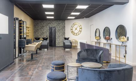 Le Salon By M : Manucure à Amancy