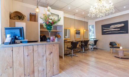 MUST Coiffure : Coiffeur à Aix-en-Provence