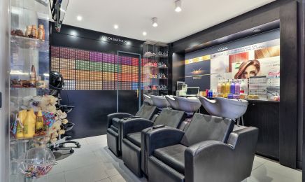 Elles Adorent : Coiffeur à Hyères