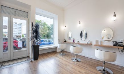 Le miroir : Coiffeur à Cambrai