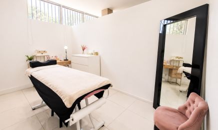 Masperat Coiffure : Manucure à Marseille