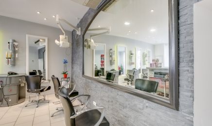 Atelier De Coiffure - Annie Darroussat  : Coiffeur à Orthez