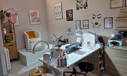 Gloss Nails & Design  : Coiffeur à Varennes-le-Grand
