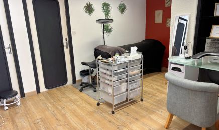 Manon des ongles & Lash by Lau : Institut de beauté à Corte
