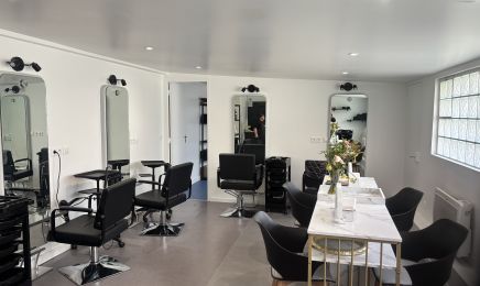 SALON DE LYNA : Institut de beauté à Vaujours