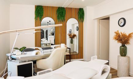 Naraa Cosmetics: Kosmetikstudio in Lübbecke