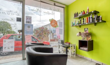 Folie dans l’hair : Coiffeur à Saint-Savin
